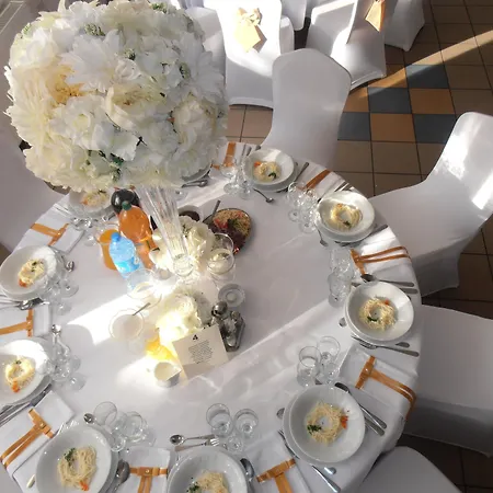 Hotel Restauracja I Sala Bankietowa As - Turek