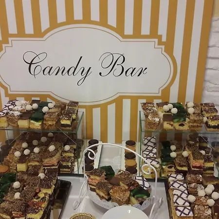 Hotel Restauracja I Sala Bankietowa As -