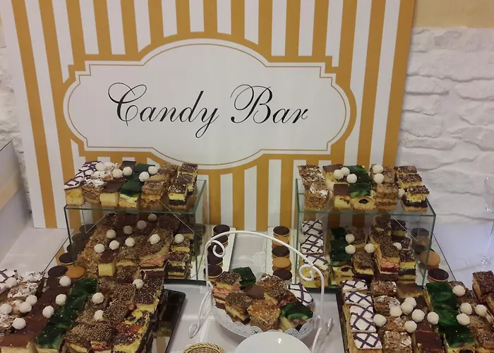 Hotel Restauracja I Sala Bankietowa As -